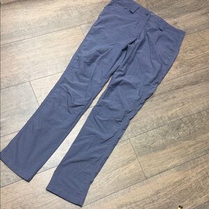 Nike Golf Women's Straight-Leg Atheltic Pants in Light Navy Blue